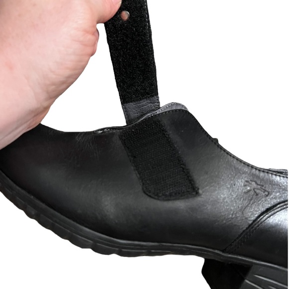 Fluchos Spain Women’s Black Leather Oxford Shoes w/ Velcro Strap 37 6.5 - Picture 8 of 9
